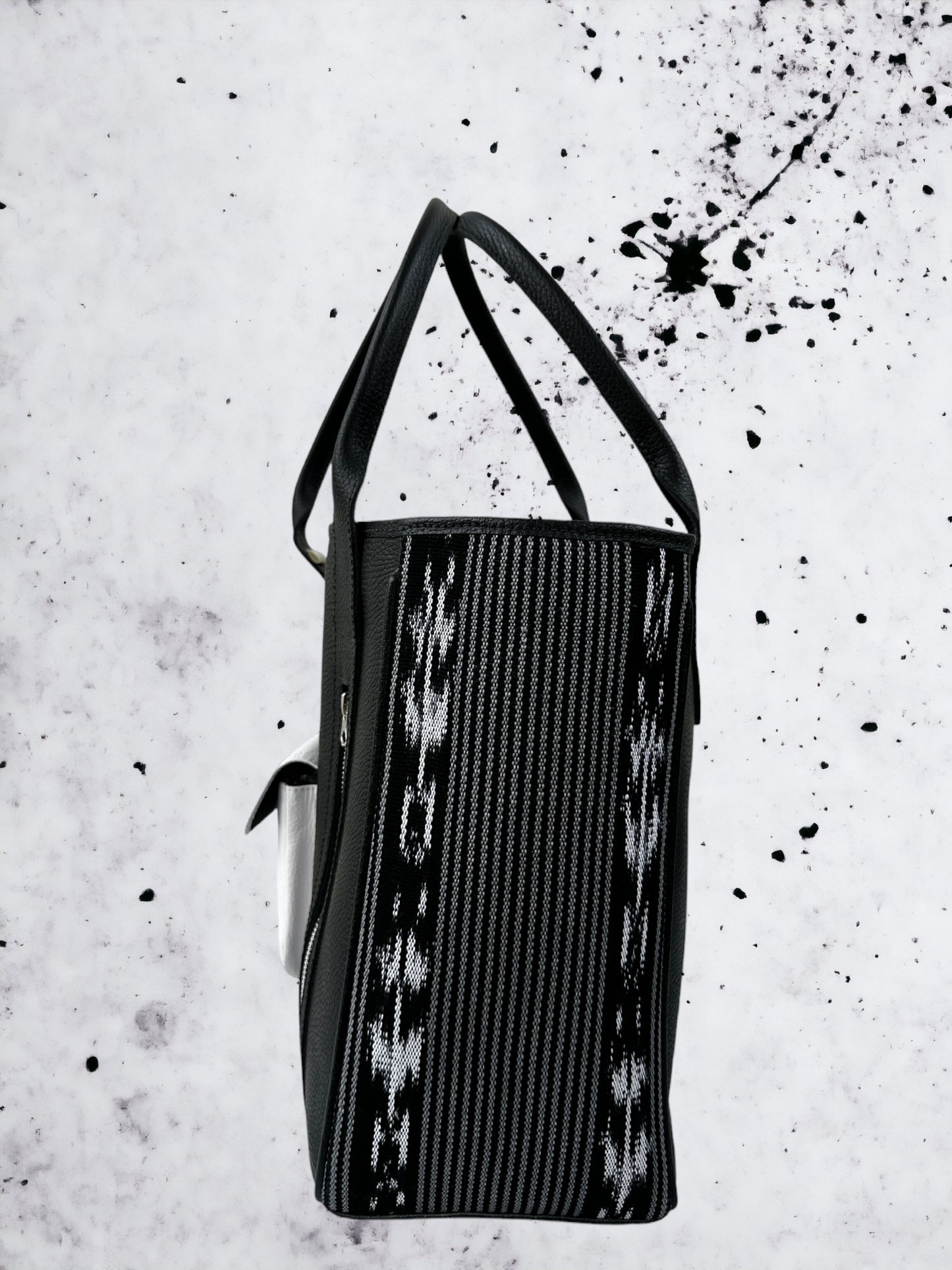 Cuero Tote - Solola