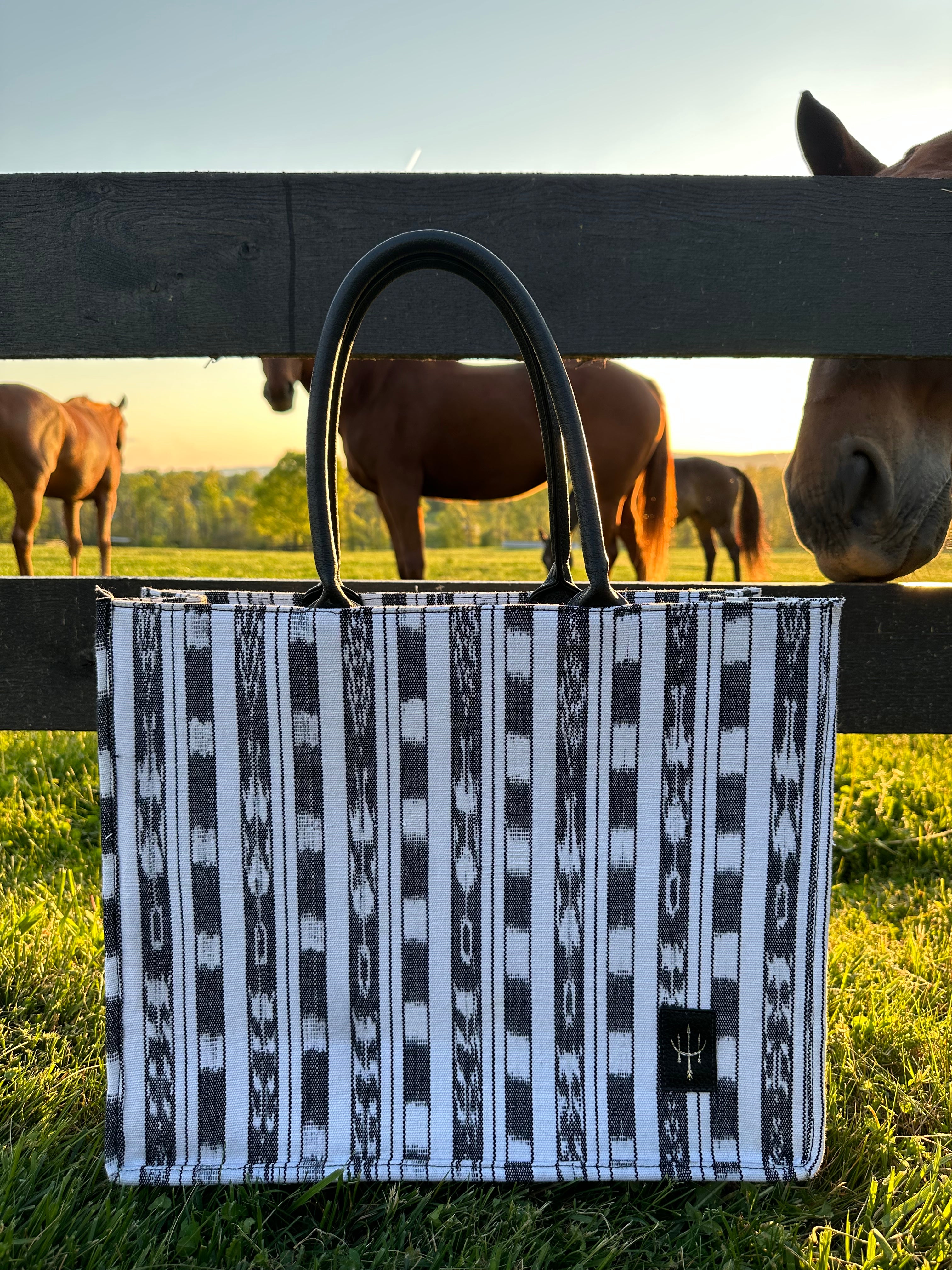 Grande Book Tote - Jalapa