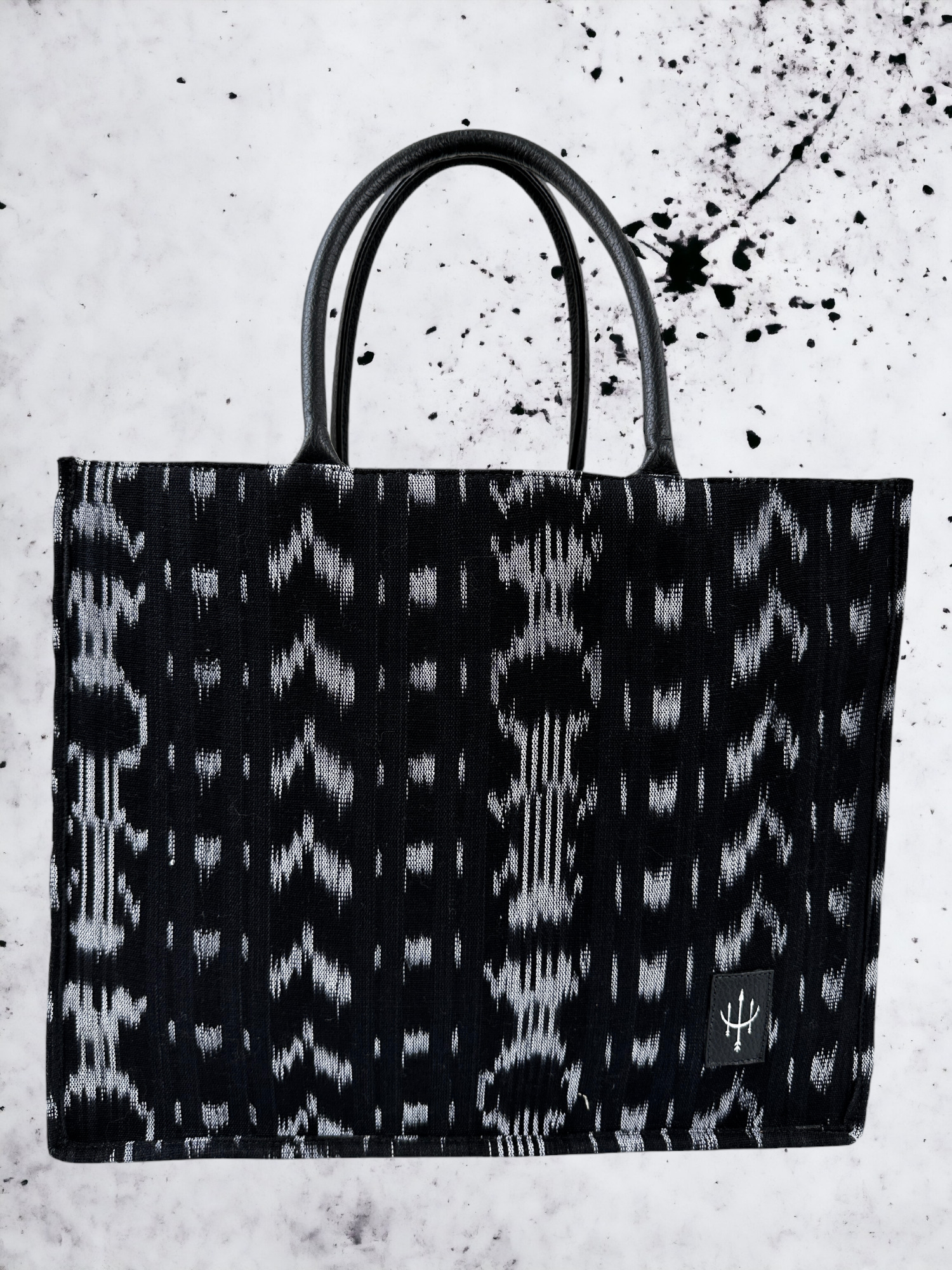 Grande Book Tote - Belize