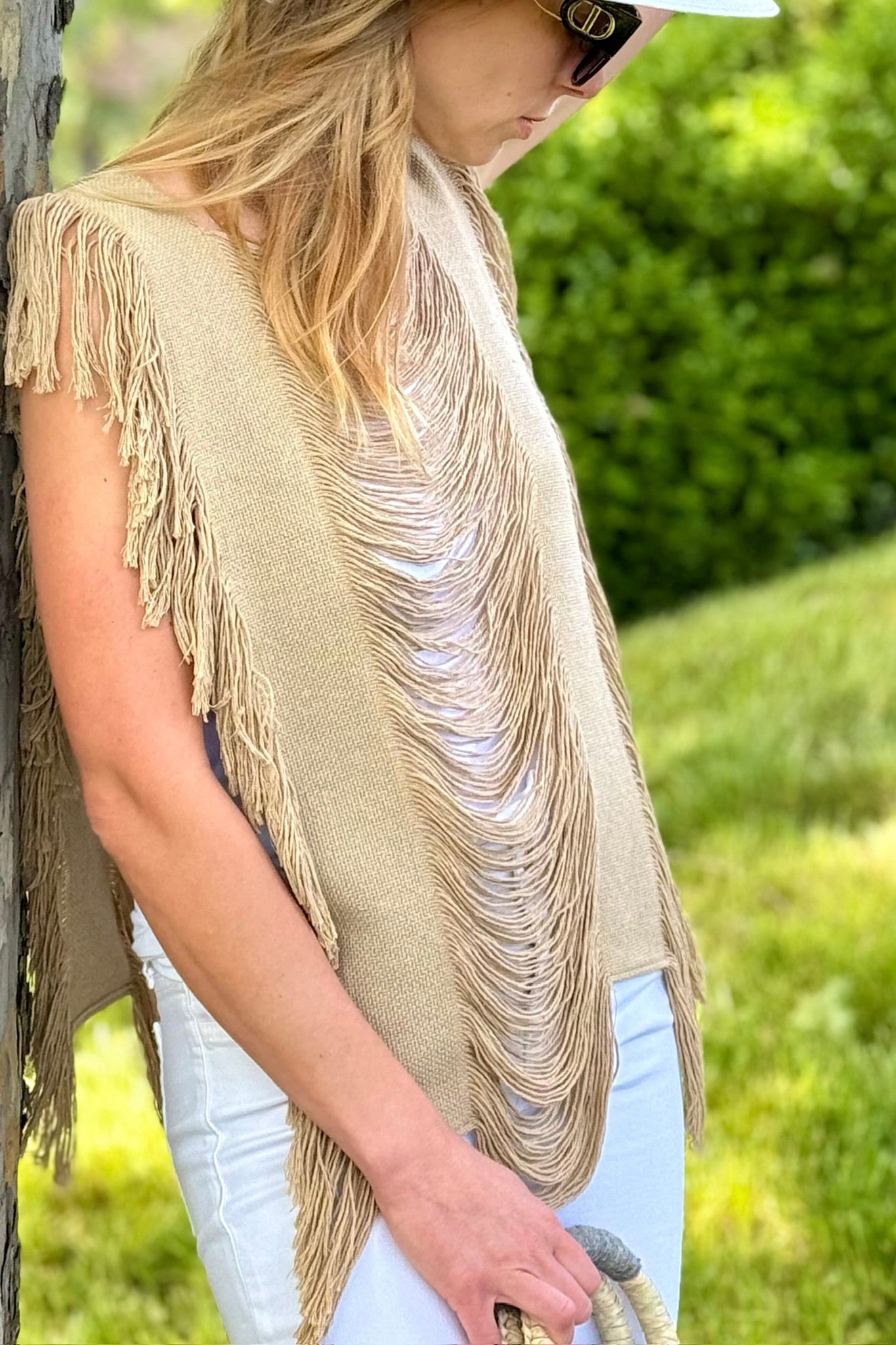 Open Side Distressed Top - Sand