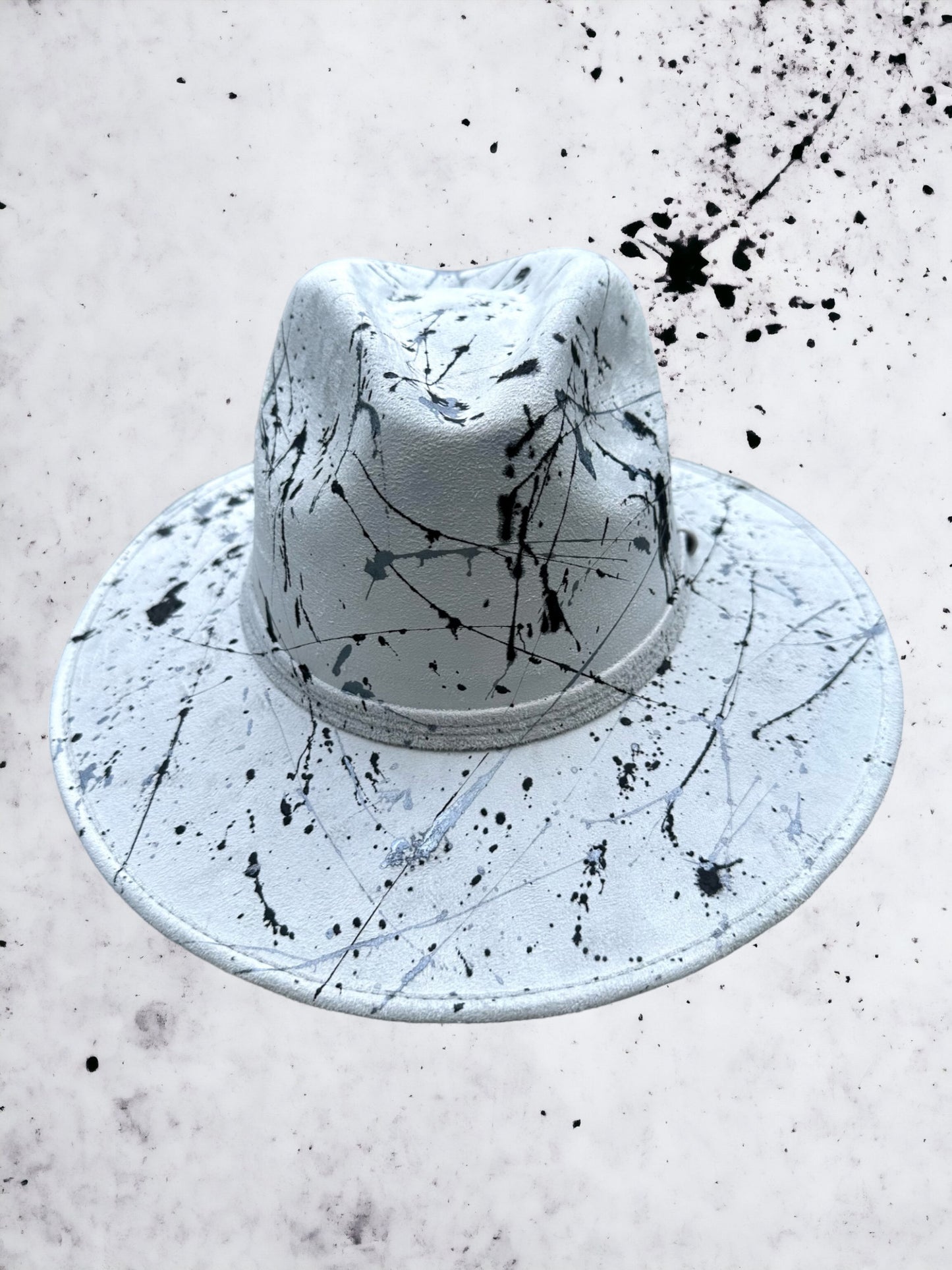 Abstract Paint Splatter Light Gray Suede Hat