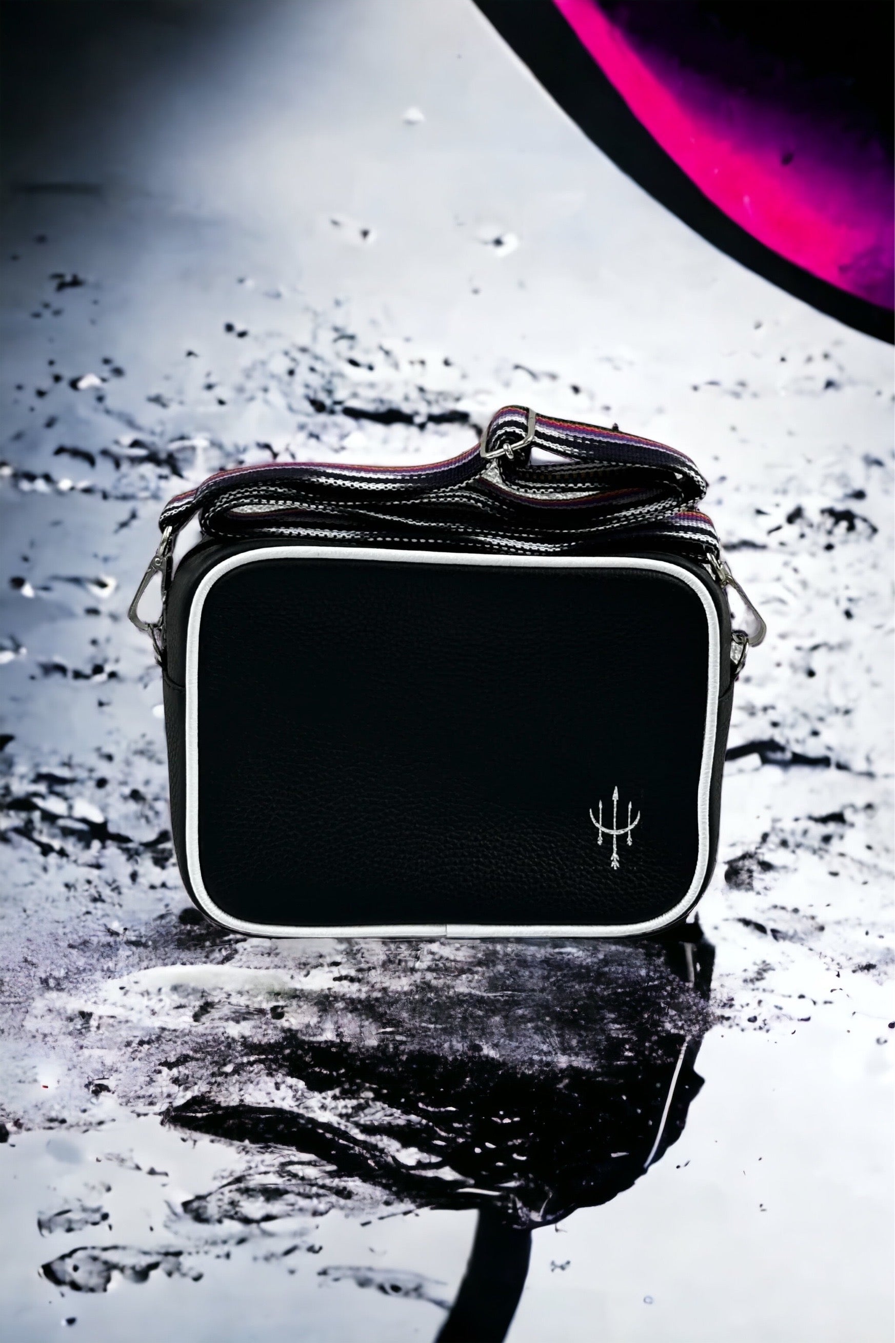 Crossbody Camera Bag - Izabal