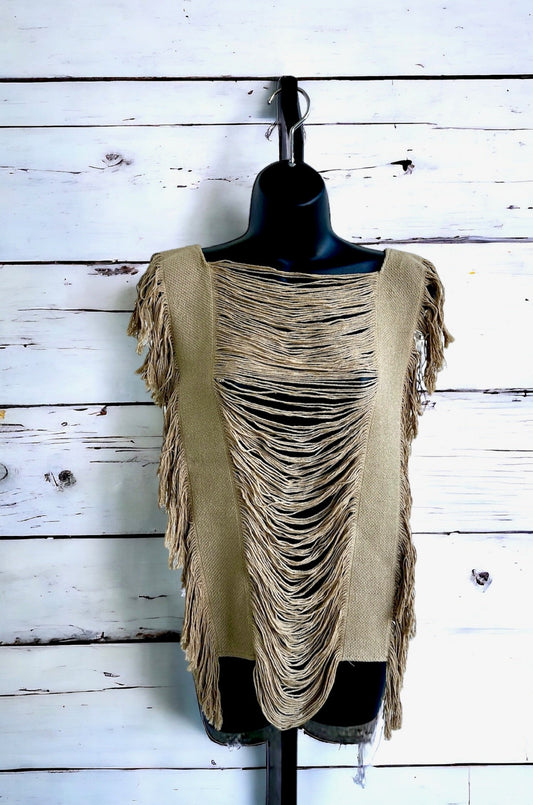 Open Side Distressed Top - Sand