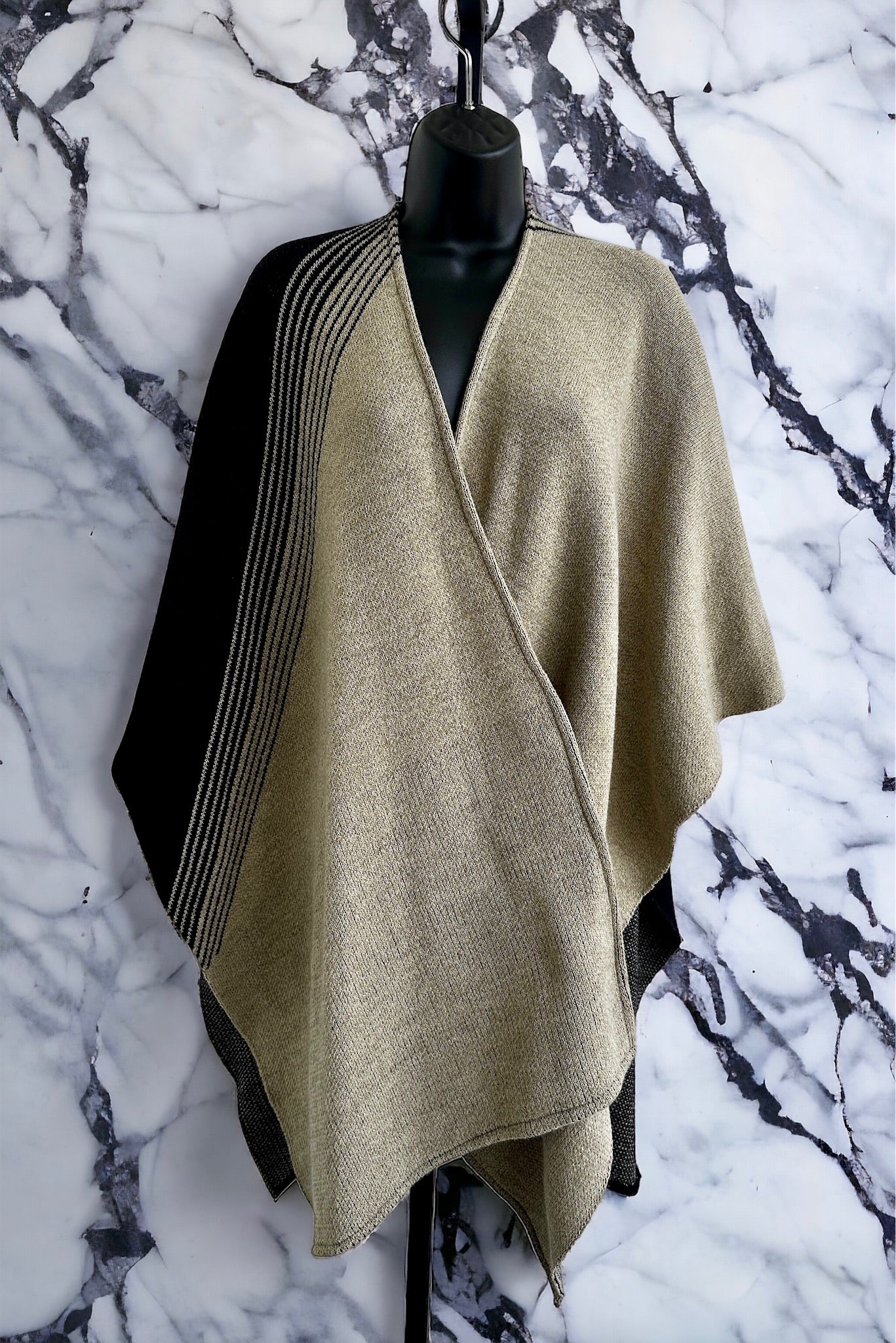Pampa Knit Poncho