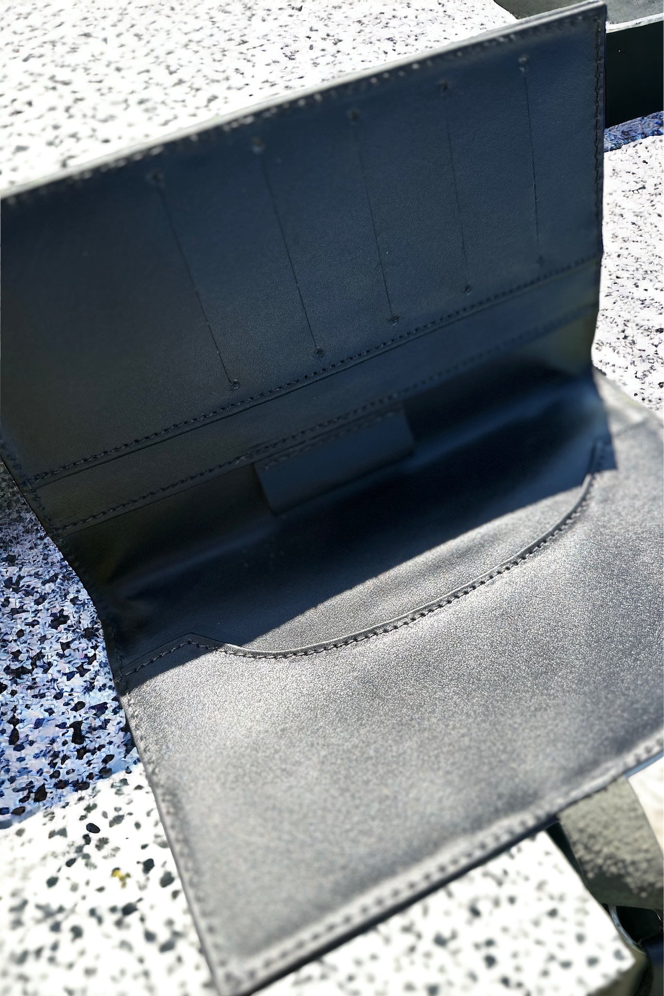 Artesano Wallet - Embossed Lizard